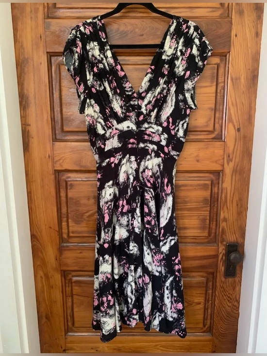 Trashy Diva Dresses & Skirts - Trashy diva deep cut hurricane print dress 
sz 14 as-is